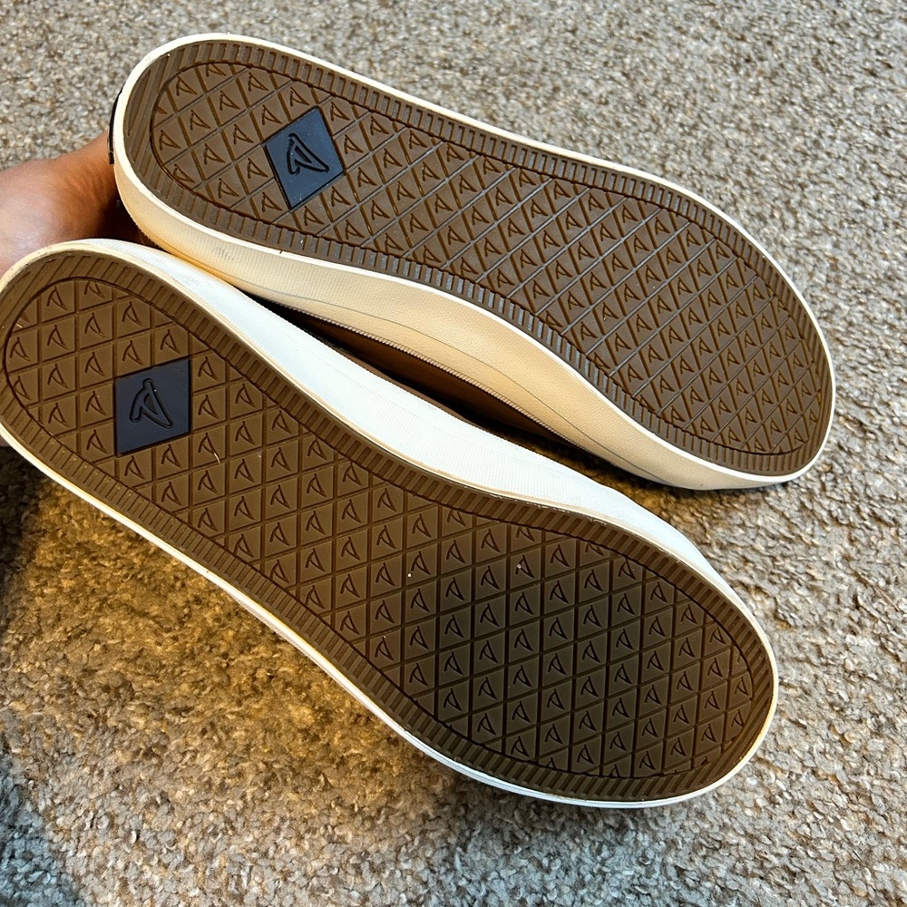 Sperry Crest Vibe Tan Leather Sneaker - Picture 3 of 3